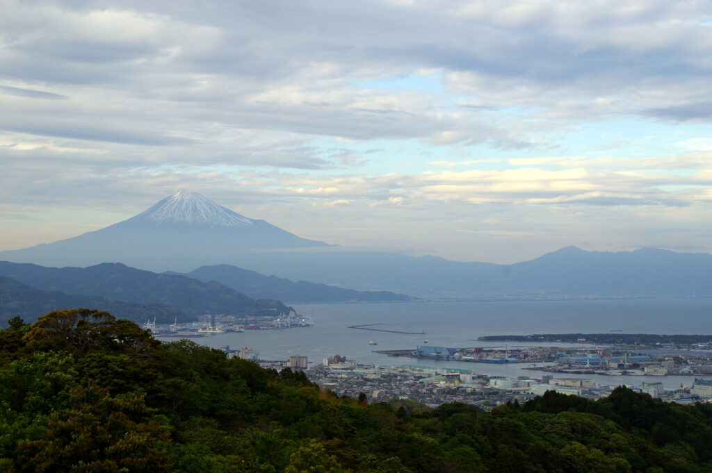 静岡市　日本平夢テラスから富士山を望む
